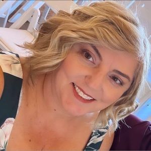 Meet your Posher, Norma